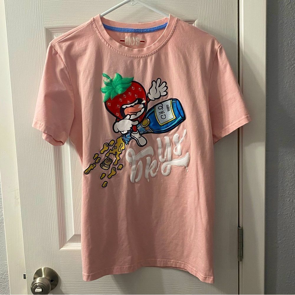 BKYS STRAWBERRY CHAMPAGNE TEE (LIGHT ROSE) small